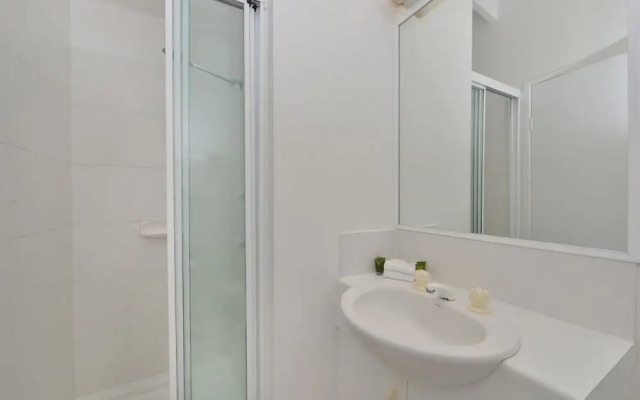 Seascape Holidays – Beachfront Terraces