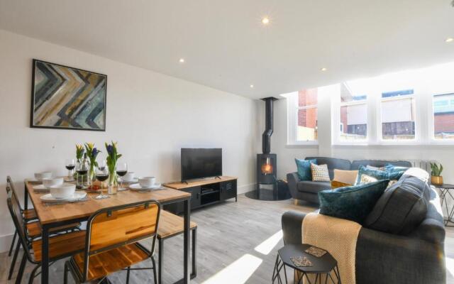 7 Old Grammar School, Leiston