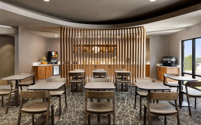 SpringHill Suites by Marriott Fresno