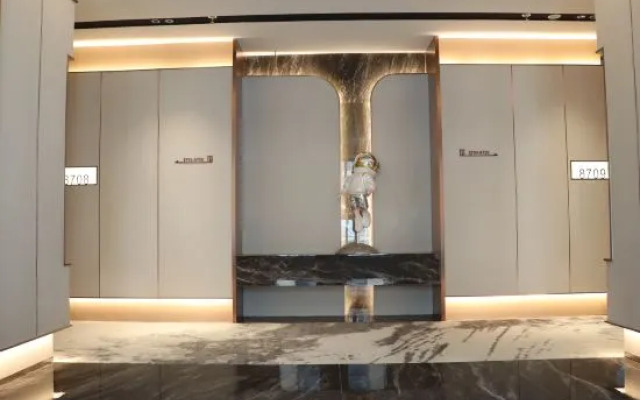 Manard International   Hotel