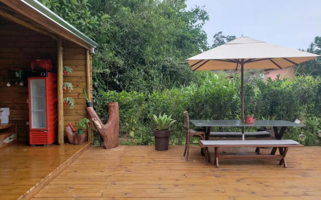 Casa com piscina e churrasqueira em Massaguaçu SP