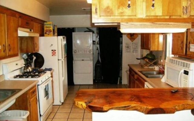 Big Bear Hostel