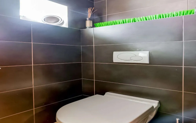 Modern Holiday Home in Avelgem with Sauna & Hot Tub