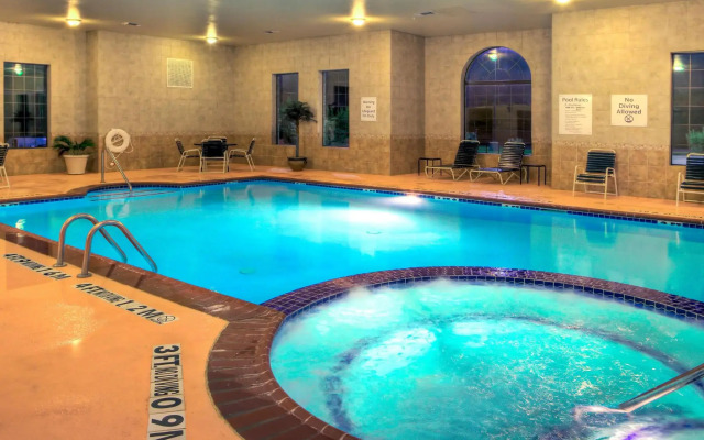 Holiday Inn Express & Suites Granbury by IHG