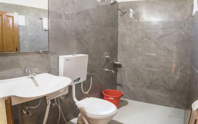 WOW STAYZ2 Pachmarhi Foothill Cottages