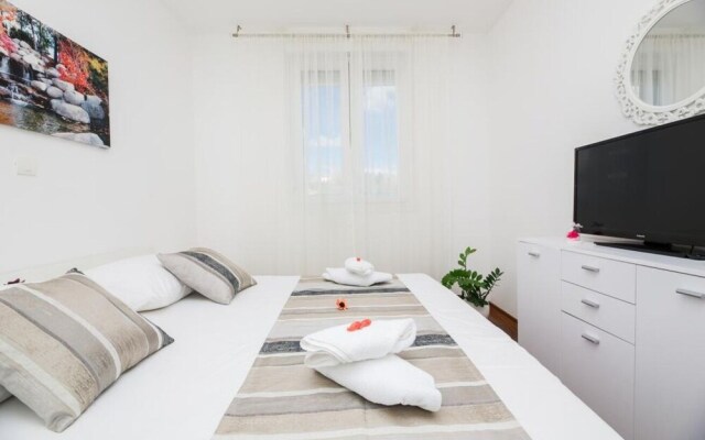 Bosiljka-comfortable and Modern - A1