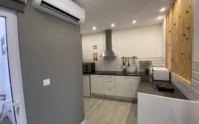 Remarkable 2-bed House in Ponta Delgada