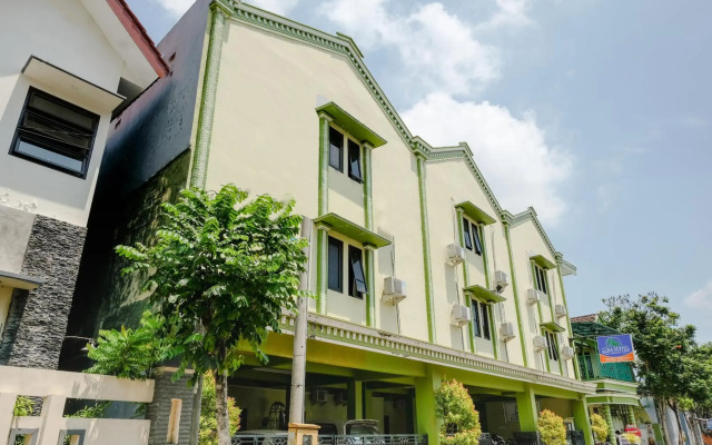 OYO Life 2508 Alba Suites Homestay Syariah