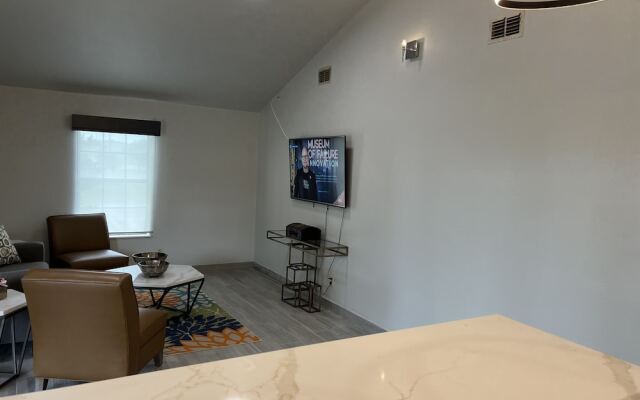 Garden Inn & Suite