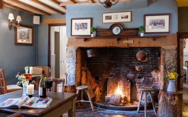 The White Hart, South Harting