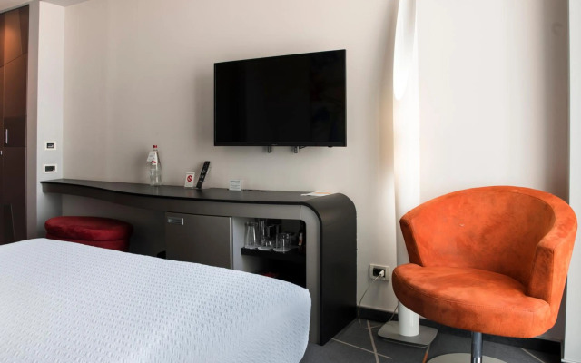 Golden Tulip Zira Belgrade