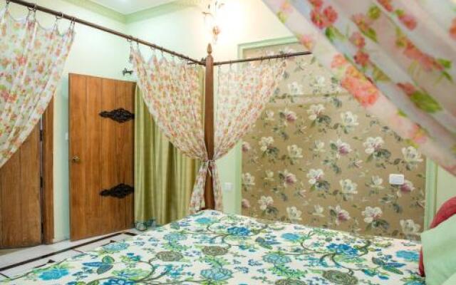 Aura Homestay Royal Villa