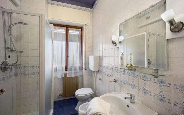 Emanuel Azzurro - Piano Rialzato 4