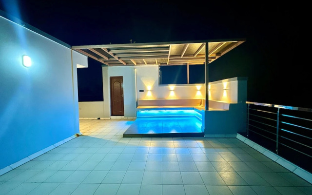 Lavish Homestay