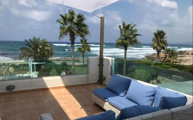 34 beach villa