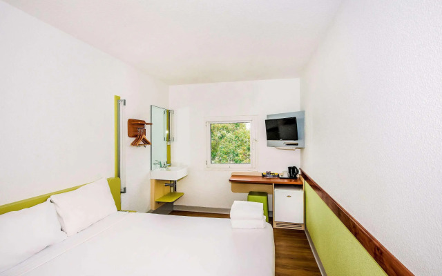 Ibis Budget St Peters