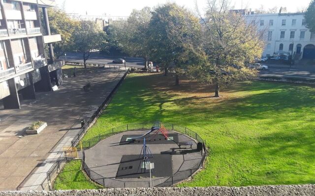 Uncle Errols Bed  Breakfast