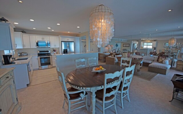 Gulf Place 8B Apartment 3