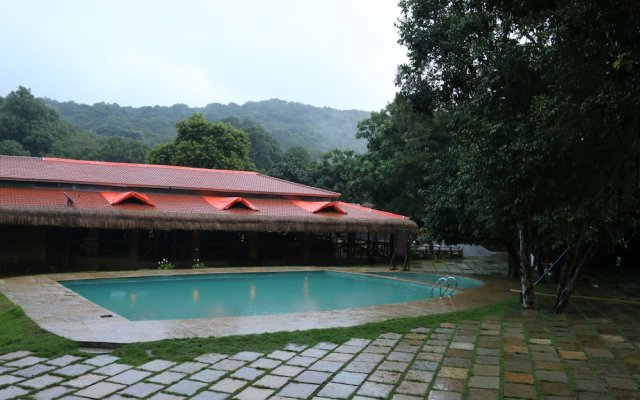 Shangri La Jungle Resort