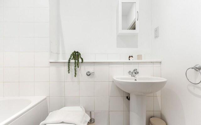 Spacious Flat in Haggerston