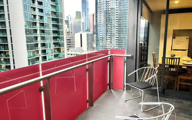 ReadySet Apartments at Manhattan