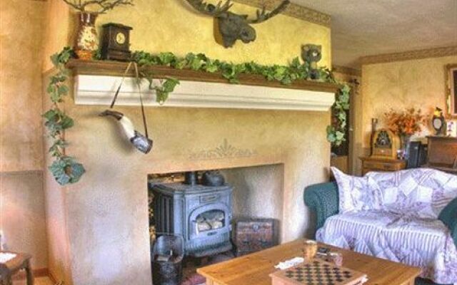The Log House Lodge Bed & Breakfast