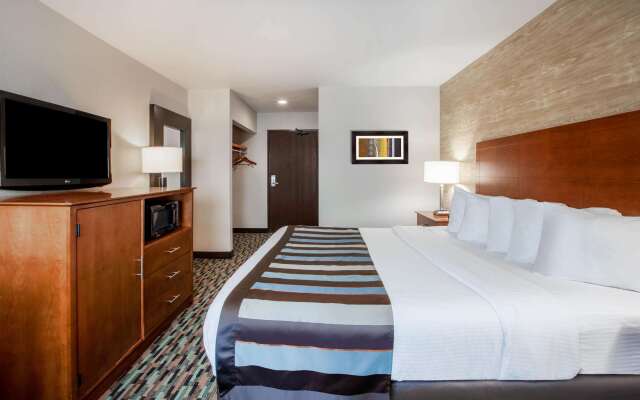 Wingate by Wyndham Detroit Metro Airport