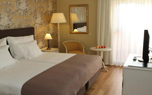 Pestana Village Garden Hotel