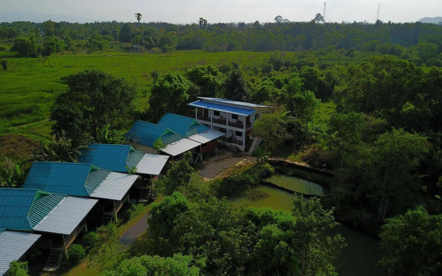 Phangan Farm Stay Resort