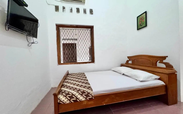 Santalum Hotel