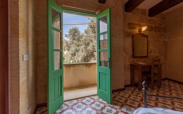 Gozitan Farmhouse with Pool - PP 3