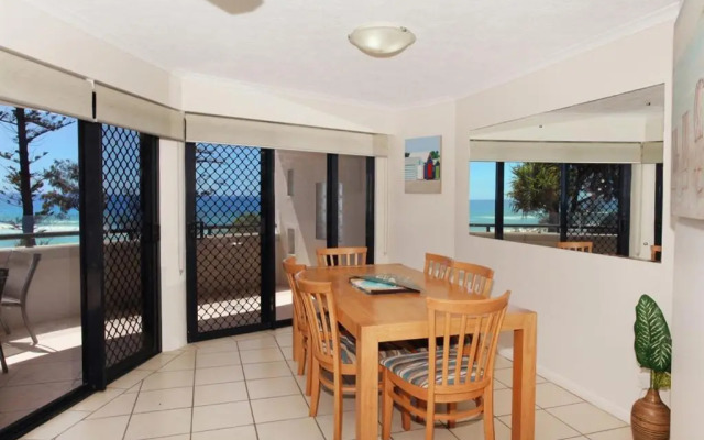 Unit 2 'The Rocks', Coolum Beach