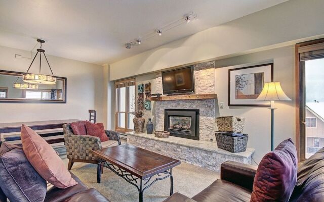 Village at Breckenridge Condos Sleeps 8 - Ski in Out + Walk downtown 2 Bedroom Apts by RedAwning