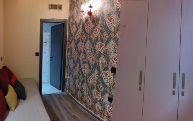 Sandy's Superior Suite