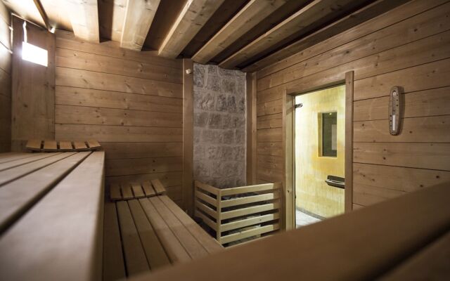 Post Alpina - Family Mountain Chalets