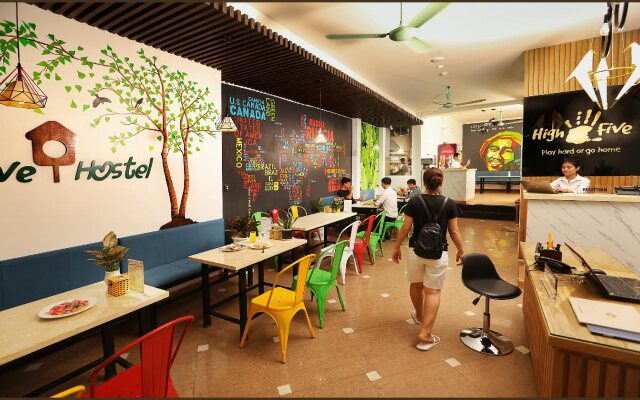 Hanoi High Five Hostel