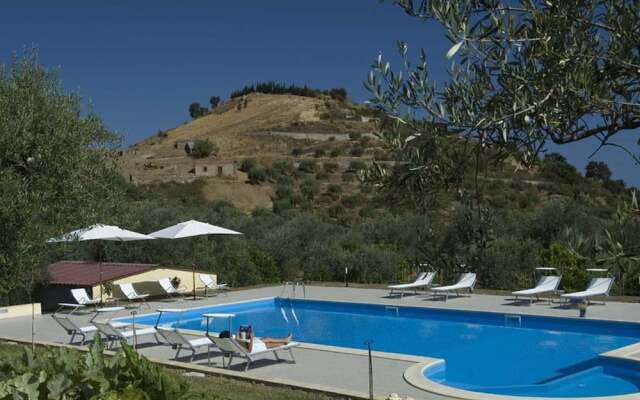 Spacious Holiday Home in Patti With Pool