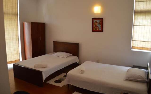 Star Class Comfort In Capital City