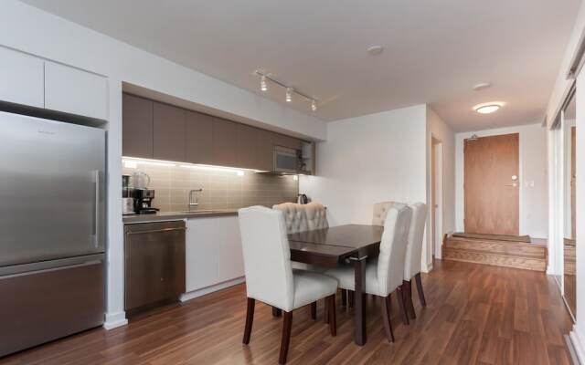 Applewood Suites - Condo Townhome
