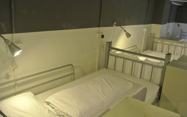 Royal Hostel