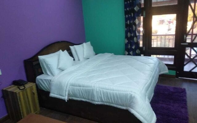 ADB Rooms Hotel Devine Point, Shimla