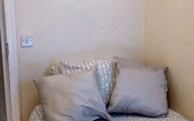 Derwent Street Apartment 1 - Self Catering Rooms