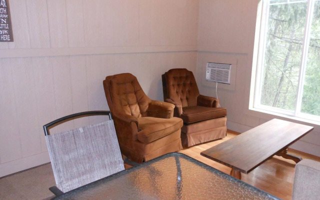 Mountain Park Resort Cabin, RV & Campground