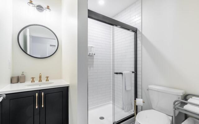 Iconic Rideau 1Bd Unit Balcony Free Parking