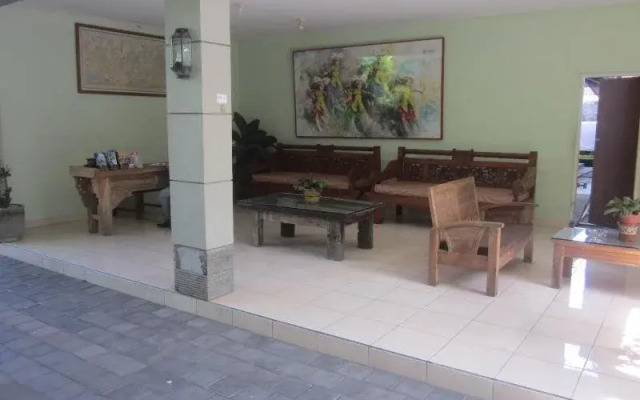Rita Hotel