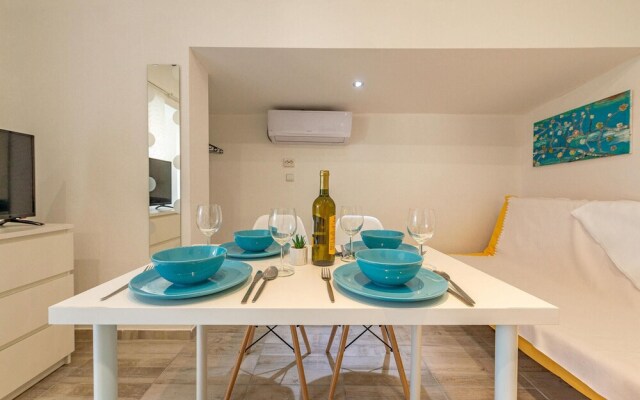 Amazing Apartment in Vir With 1 Bedrooms and Wifi