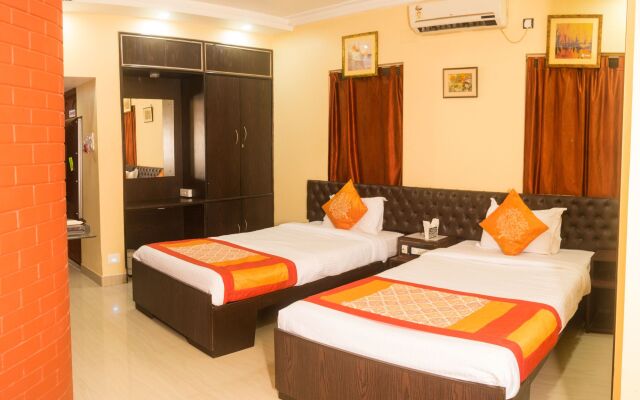 OYO 7533 Rossa Hospitality CL 164