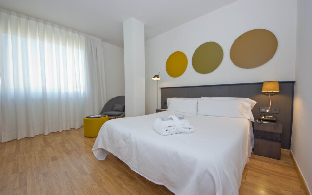 Aparthotel Atenea Valles