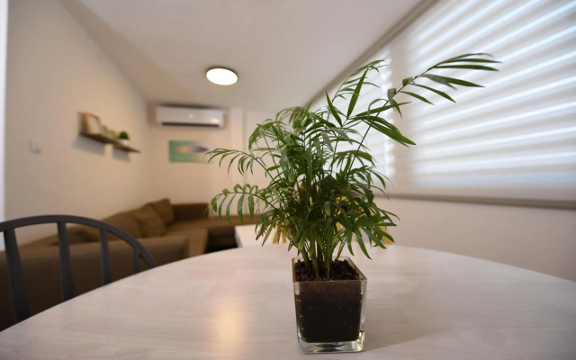 אורנס פלייס-Oren's Place