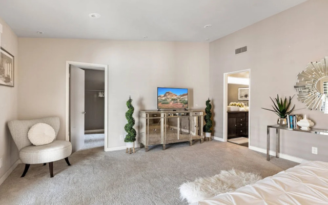 Sonora Charmer - Private Pool w/ Mountain Views!